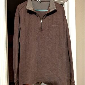 Half zipped Columbia long sleeve
